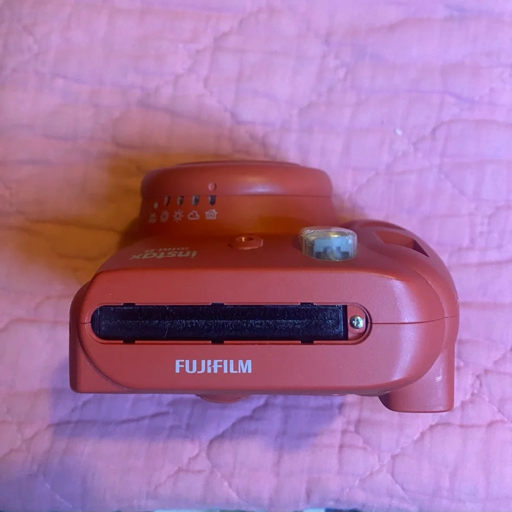 Fujifilm - instax Mini 8 Instant Film Camera - Raspberry